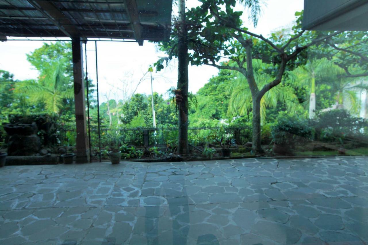 Oyo 510 Joglo Hotel Bandung