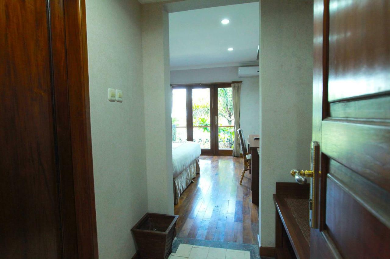 Oyo 510 Joglo Bandung