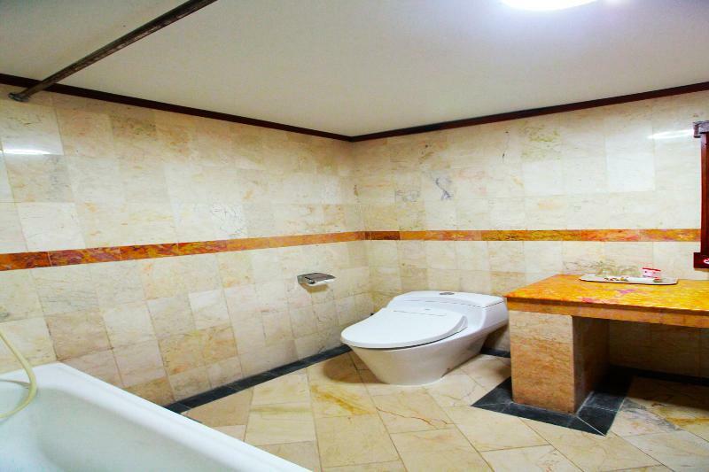 Oyo 510 Joglo Hotel