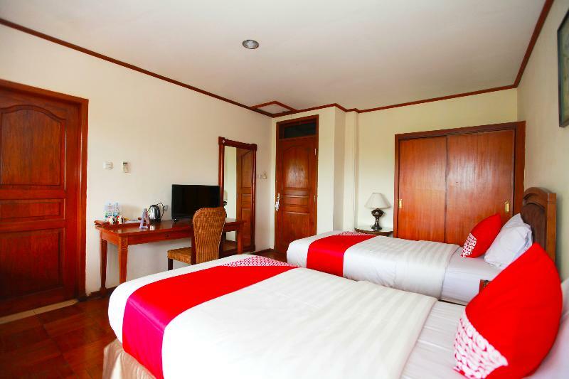 Oyo 510 Joglo Hotel